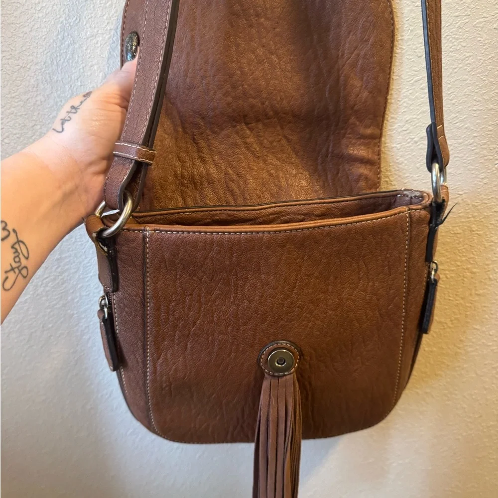 Blazin Roxx Brown and Tan Crossbody Bag - Picture 3 of 6